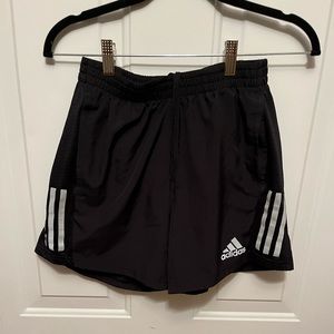 Men’s Adidas Aeroready Running shorts. Size small. 5 inch